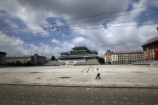 Quảng trường Kim Nhật Thành ở Bình Nhưỡng - Ảnh: Reuters