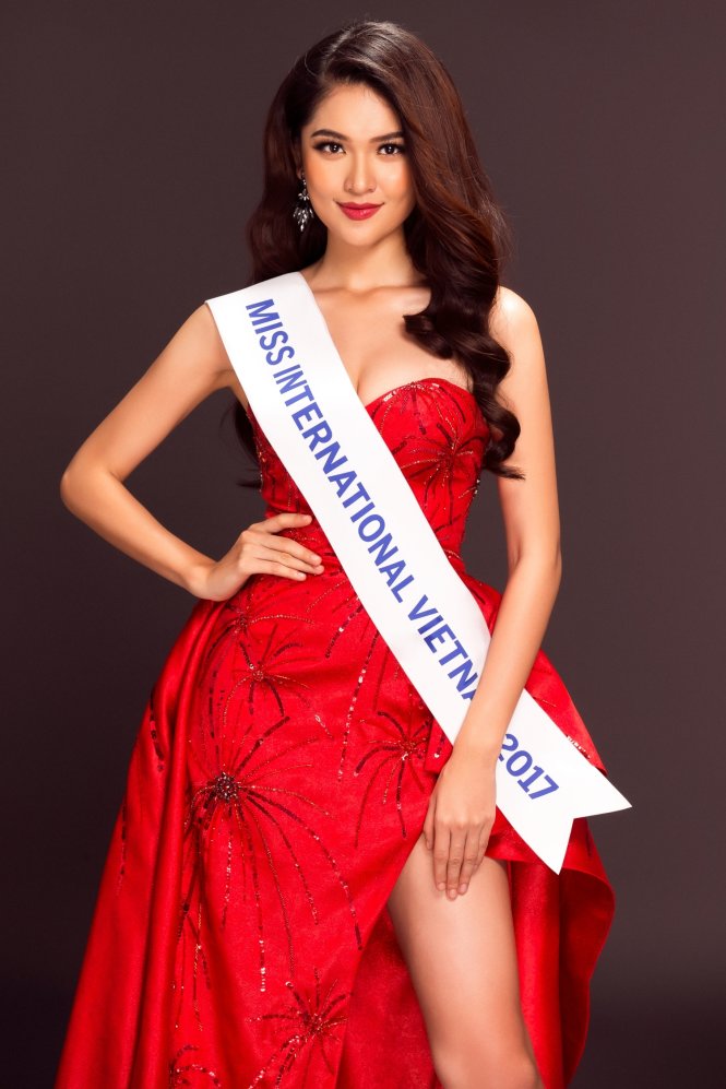 Á hậu Thuỳ Dung sẽ đại diện cho Việt Nam tham dự cuộc thi Hoa hậu quốc tế - Miss International 2017 - Ảnh: NVCC