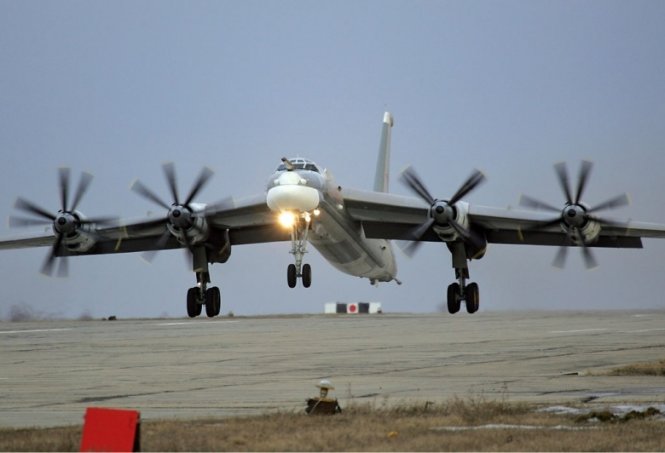 Máy bay ném bom chiến lược Tu-95 của Nga - Ảnh: NATIONAL INTEREST