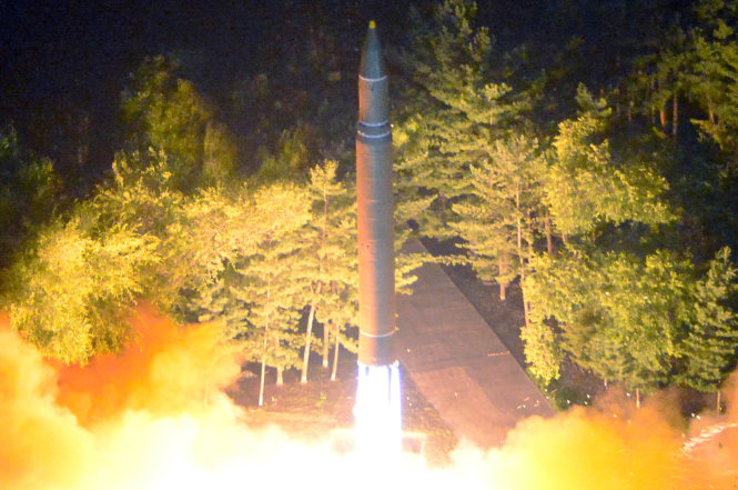 Triều Tiên bắn tên lửa liên lục địa lần thứ hai tối 28-7 - Ảnh: KCNA