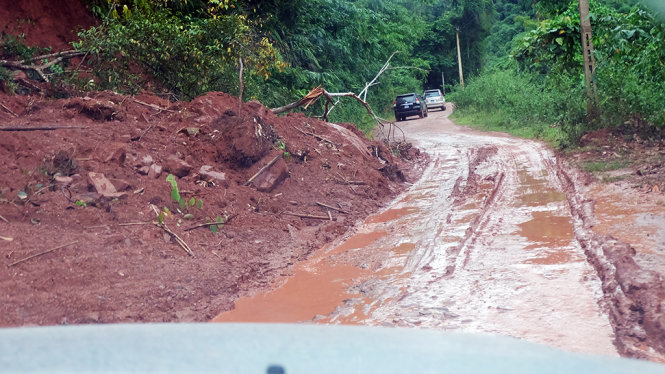 Nhiều tuyến đường trên địa bàn huyện Nậm Pồ vẫn tiếp tục bị sạt lở và còn nhiều nguy cơ bị chia cắt nếu tiếp tục có mưa lũ