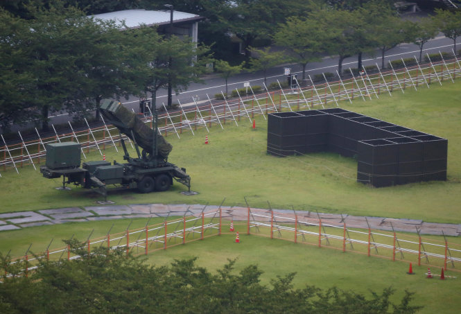 Hệ thống đánh chặn PAC-3 đặt tại bộ quốc phòng Nhật Bản ở Tokyo - Ảnh: Reuters
