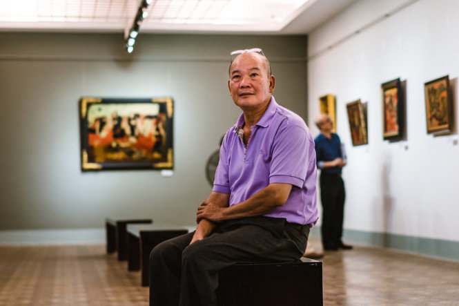 Ông Vũ Xuân Chung, người sỡ hữu 17 bức tranh tại triển lãm Những bức tranh trở về từ châu Âu ở Bảo tàng Mỹ thuật TP.HCM năm 2016 - Ảnh: The New York Times