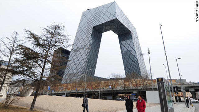 Trụ sở Đài truyền hình Trung ương Trung Quốc tại thủ đô Bắc Kinh bị người dân ví von là “chiếc quần lót khổng lồ”. - Ảnh: AFP