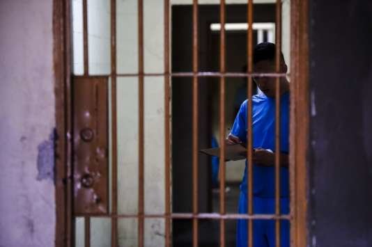 Trong nhà tù ở Venezuela - Ảnh: AFP