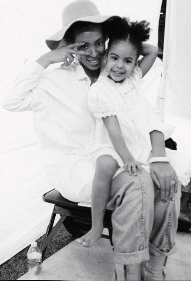 Ca sĩ Beyoncé và con gái - Ảnh: Beyoncé