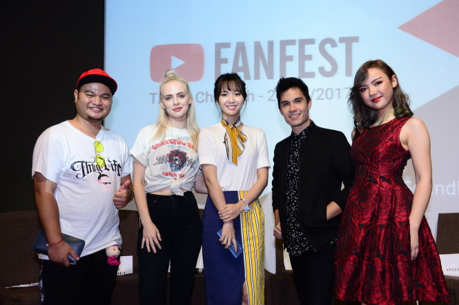 5/13 nghệ sĩ sẽ trình diễn tại YouTube FanFest Việt Nam 2017 (từ trái qua): Ghiền Mì Gõ, Madilyn Bailey, JangMi, Sam Tsui và Jannine Weigel -  Ảnh: Q.N.