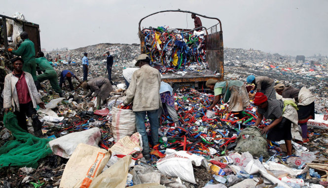 Một bãi rác tại Kenya - Ảnh: Sky News