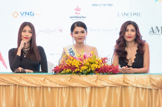 CEO Elite miền Nam - Trần Ngọc Lan Khuê, Thuỳ Dung và Hoa hậu biển Nguyễn Thi Loan, giám đốc quốc gia của Hoa hậu quốc tế 2017