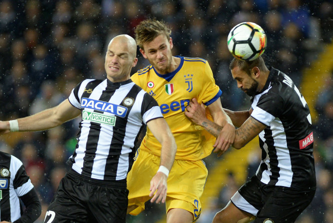 10 người Juventus có chiến thắng đậm đà 6-2 trước Udinese. Ảnh: REUTERS