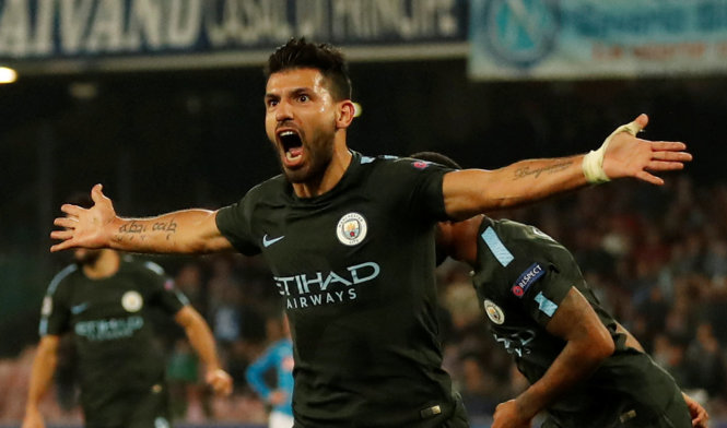 ​Đạt cột mốc huyền thoại, Aguero giúp M.C giành vé sớm