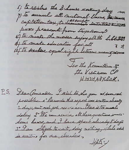 Bút tích trang cuối báo cáo của lãnh tụ Nguyễn Ái Quốc gửi Quốc tế Cộng sản ngày 18-2-1930 (tài liệu lưu tại kho lưu trữ Trung ương Đảng)