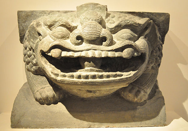 Sư tử đá, chùa Bà Tấm, Hà Nội năm 1115 - Ảnh: V.V.Tuân