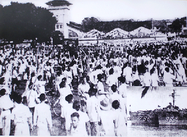 Ngày 19-3-1950, hàng vạn học sinh, sinh viên và đồng bào các giới xuống đường tuần hành, phản đối hai tàu chiến Mỹ cập cảng Sài Gòn - Ảnh tư liệu