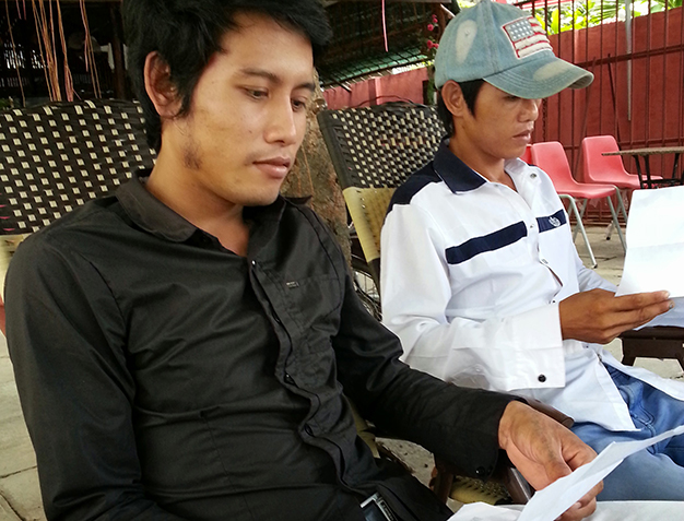 Hai thanh niên bị bắt oan trong vụ án giết người xảy ra tại ấp Lâm Dồ (huyện Trần Đề, tỉnh Sóc Trăng) đã được  giải oan - Ảnh: Lê Dân