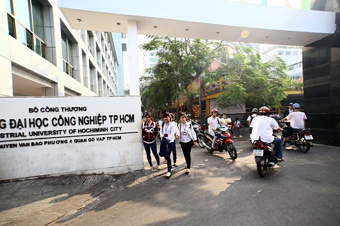 Trường ĐH Công nghiệp TP.HCM đã ngừng tuyển sinh bậc TCCN từ năm 2014 - Ảnh: Như Hùng