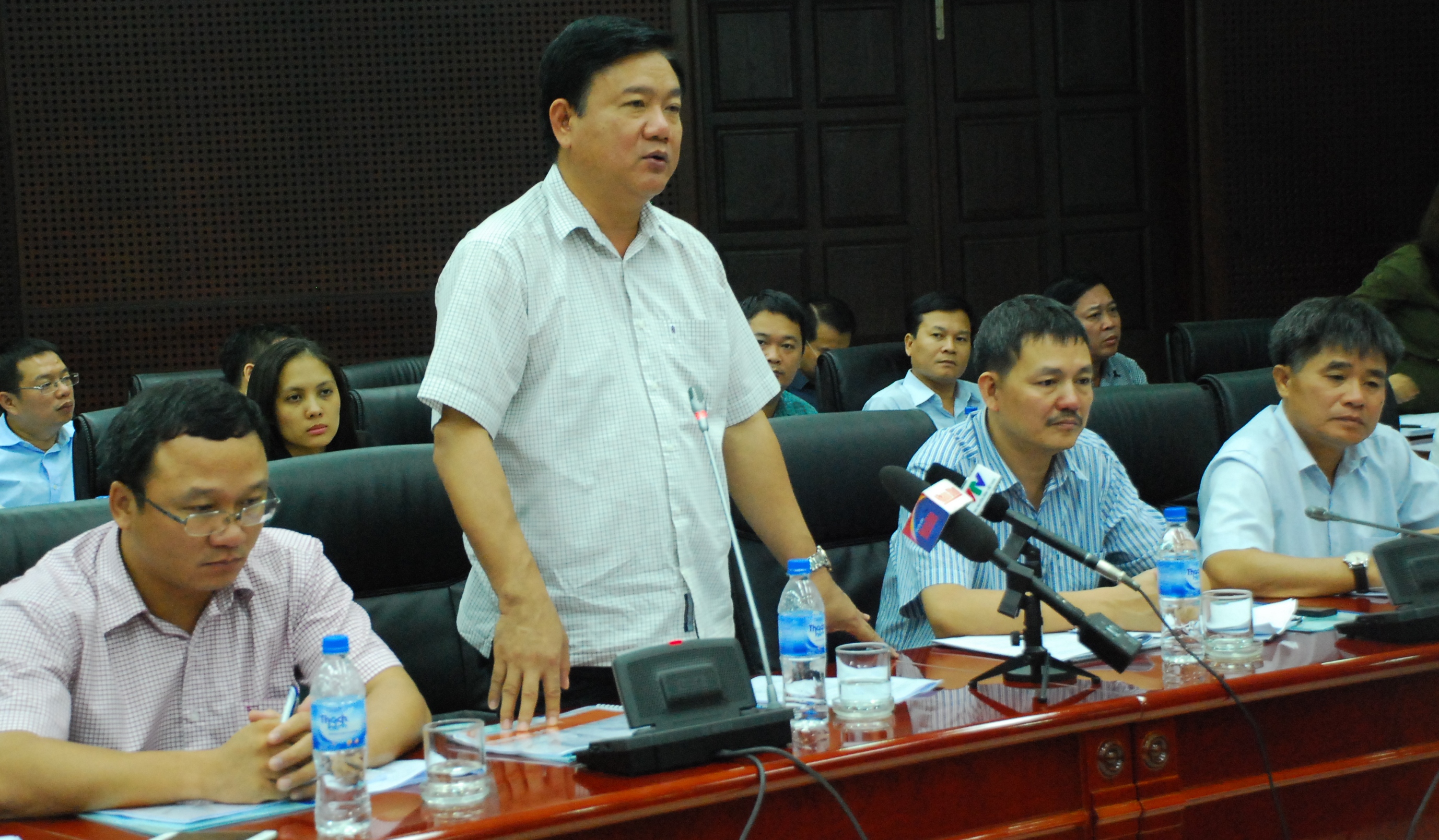 Bộ trưởng Đinh La Thăng làm việc với TP Đà Nẵng - Ảnh: V.Hùng