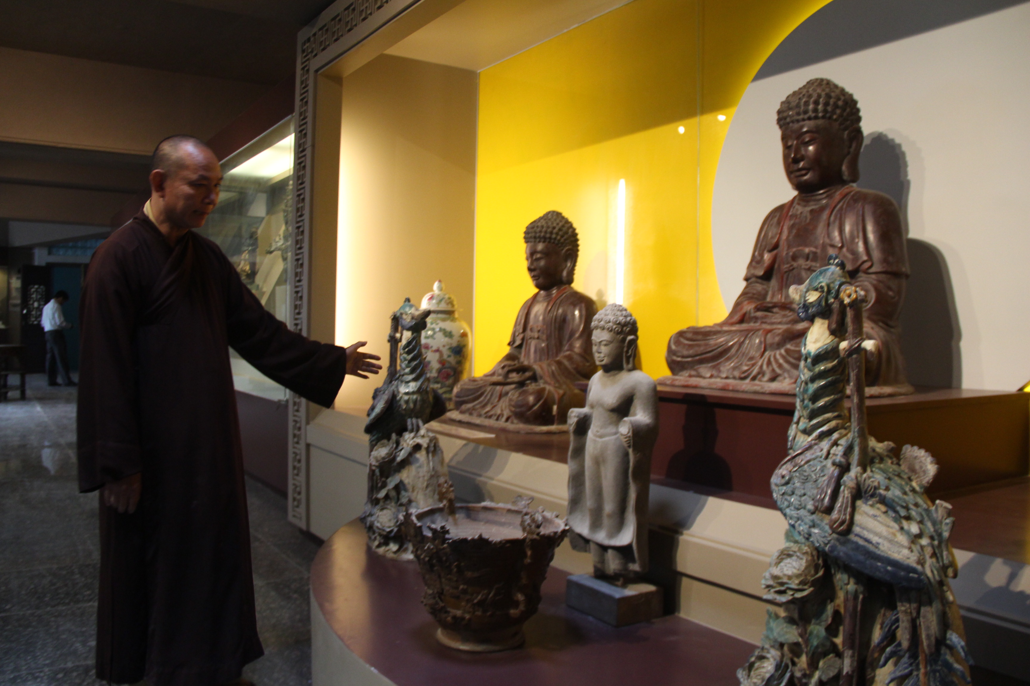Hơn 500 hiện vật, trong đó có 200 cổ vật đã được giám định sẽ được trưng bày trong không gian Bảo tàng Văn hóa Phật giáo - Ảnh: P.Thành