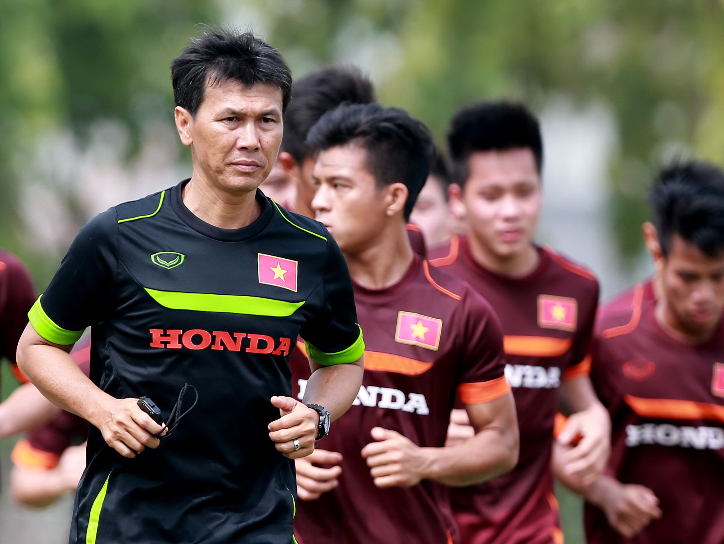 Trần Công Minh (bìa trái) là cái tên mới nhất chia tay phòng đội tuyển quốc gia - Ảnh: Nam Khánh