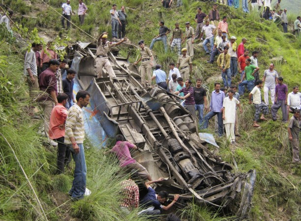 Một vụ tai nạn xe ở Ấn Độ, đây là nước có tỉ lệ tai nạn khá cao - ảnh: Reuters