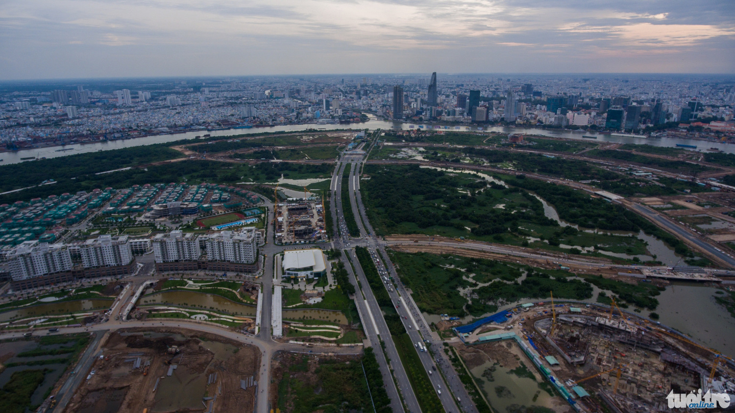 Toàn cảnh khu đô thị mới Thủ Thiêm nhìn từ trên cao - Ảnh: Thuận Thắng