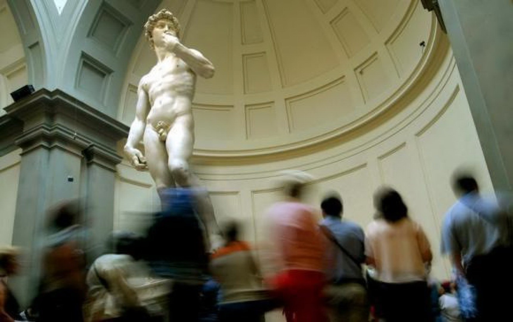 Tượng David của điêu khắc gia Michelangelo  Ảnh: Reuters