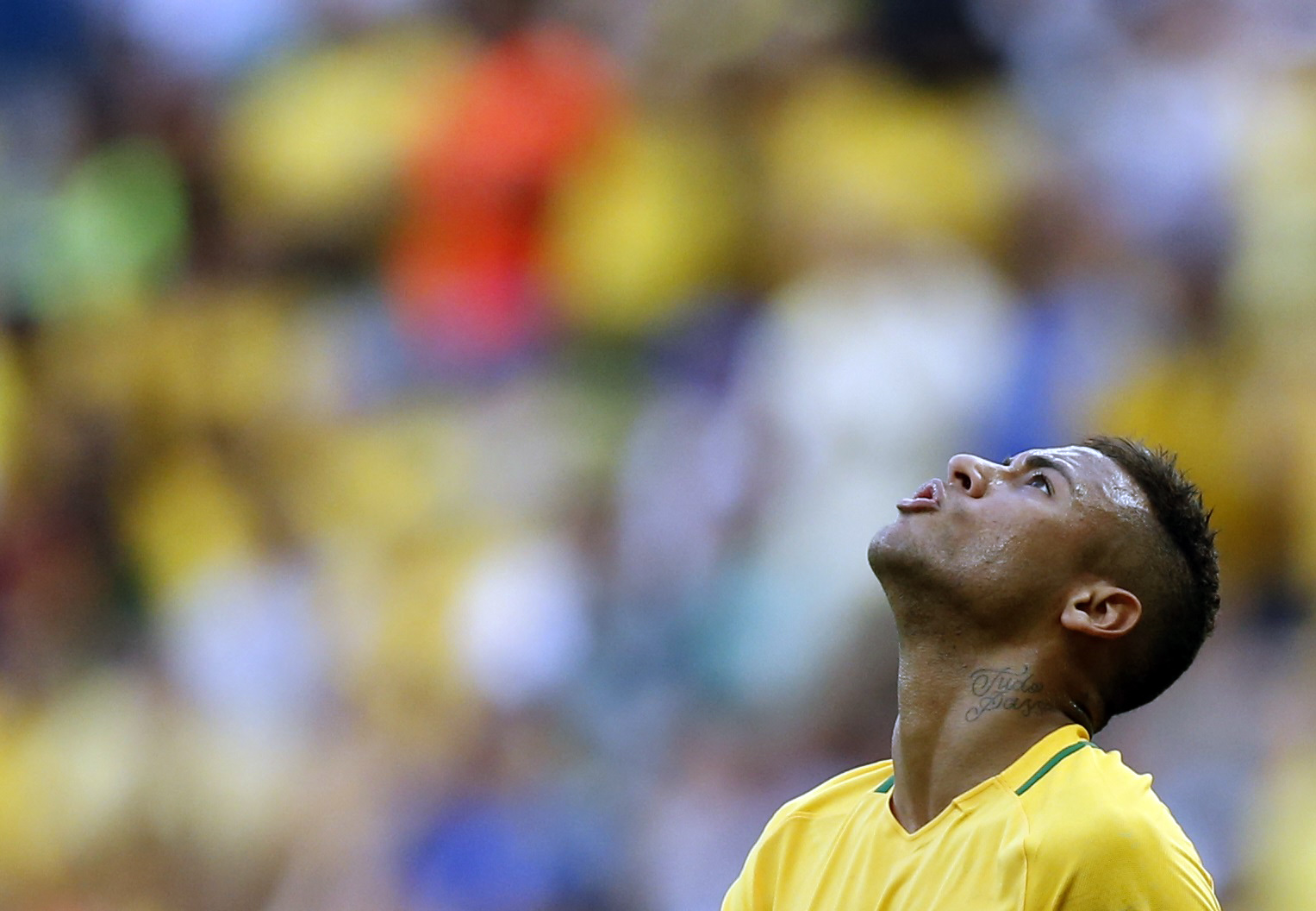 Nỗi thất vọng của Neymar trong trận hòa Olympic Nam Phi 0-0. Ảnh: Reuters