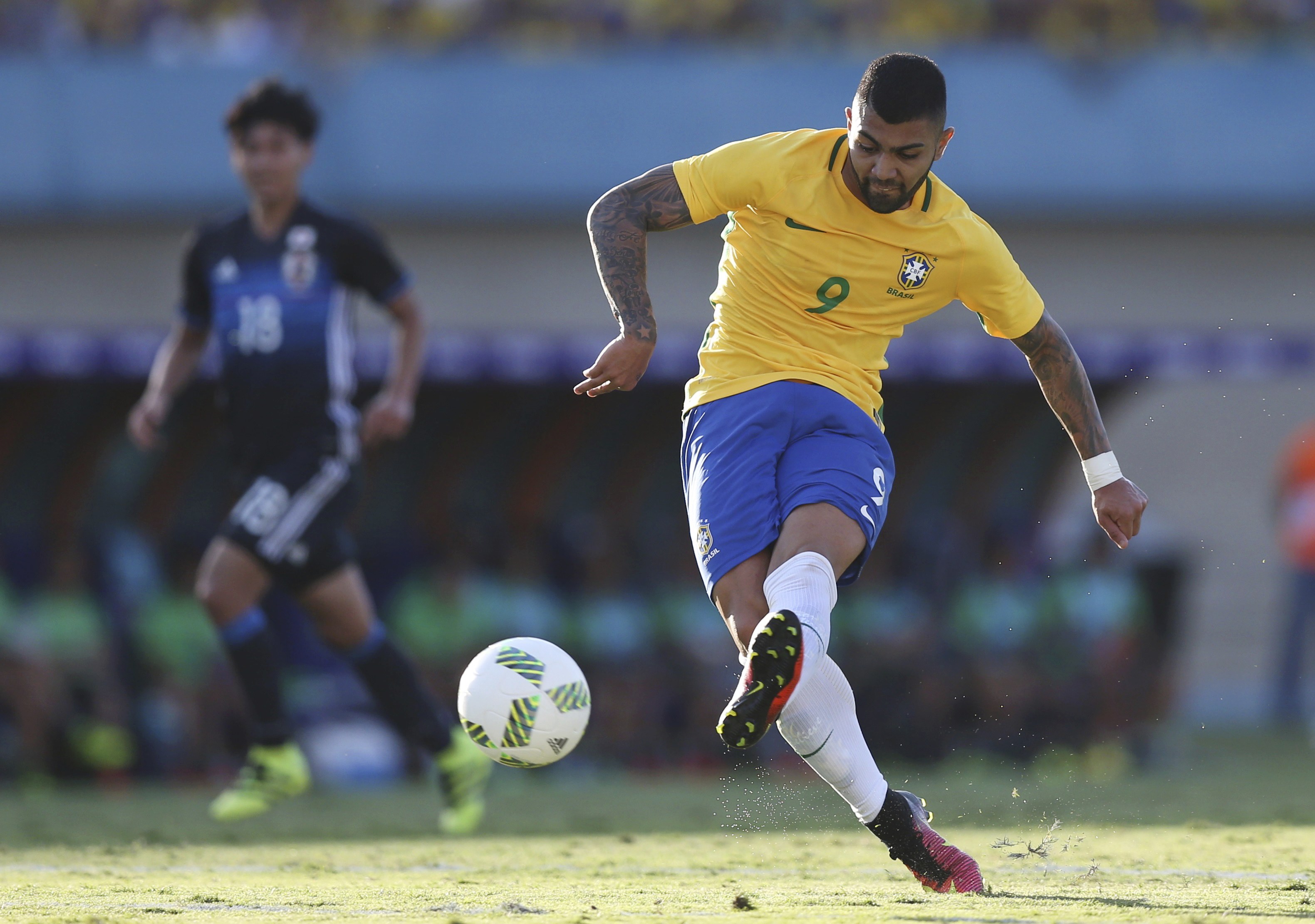 Neymar và các đồng đội sẽ đánh bại Colombia. Ảnh: REUTER