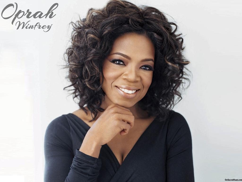 MC nổi tiếng thế giới Oprah Winfrey chọn cách ngồi thiền để lấy lại năng lượng sau những ngày căng thẳng.