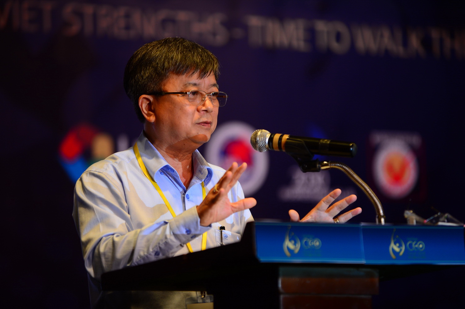 Luật sư Trương Trọng Nghĩa phát biểu đề dẫn tại Việt Nam CEO Forum 2016 - Ảnh: Quang Định
