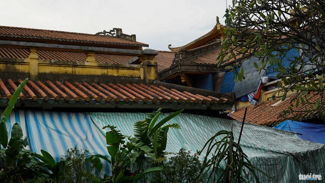 Kiến trúc mái phức tạp, độc đáo của chợ Bình Tây - Ảnh: Thuận Thắng