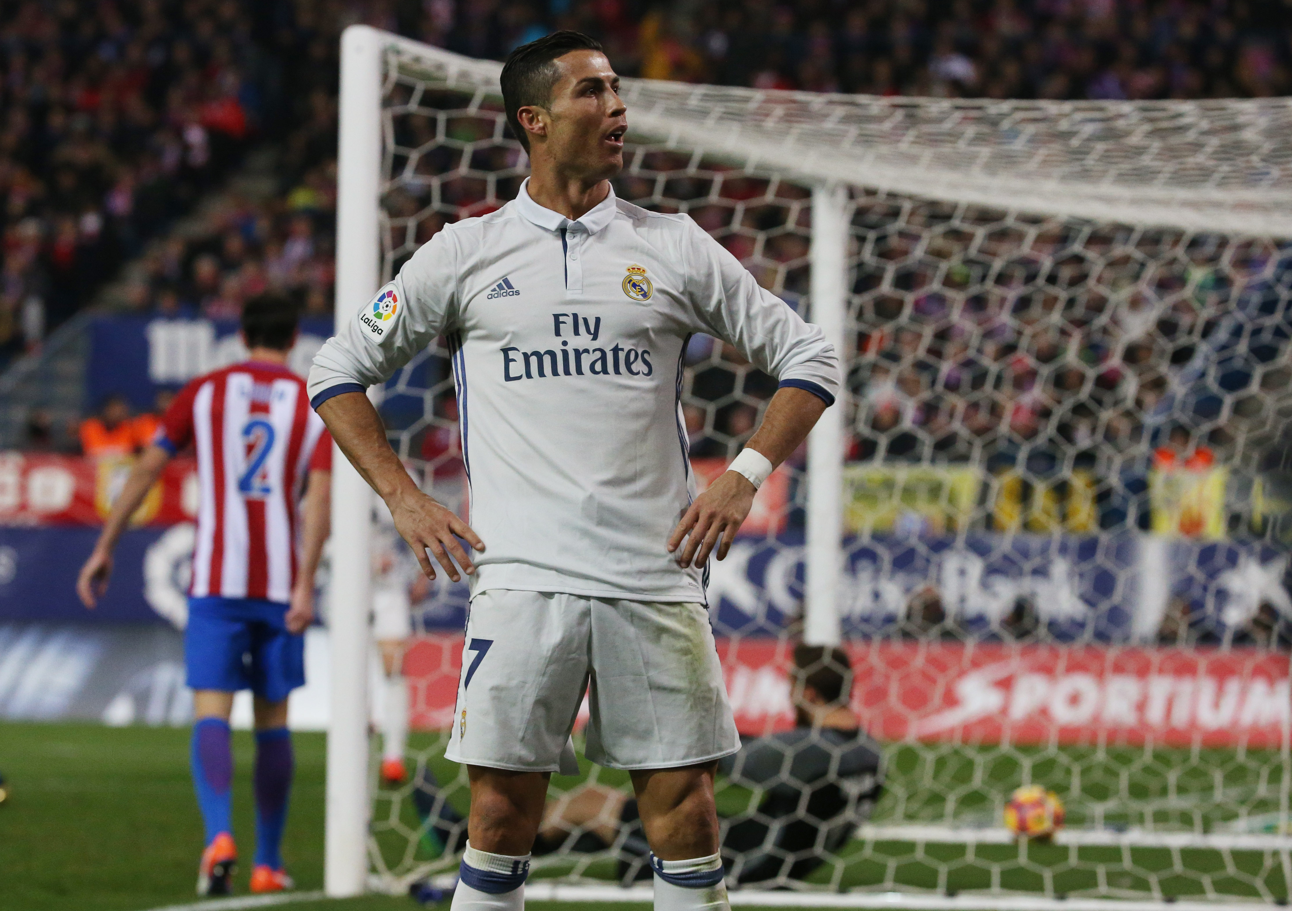 Ronaldo - ứng cử viên số một cho danh hiệu Quả bóng vàng 2016. Ảnh: Reuters