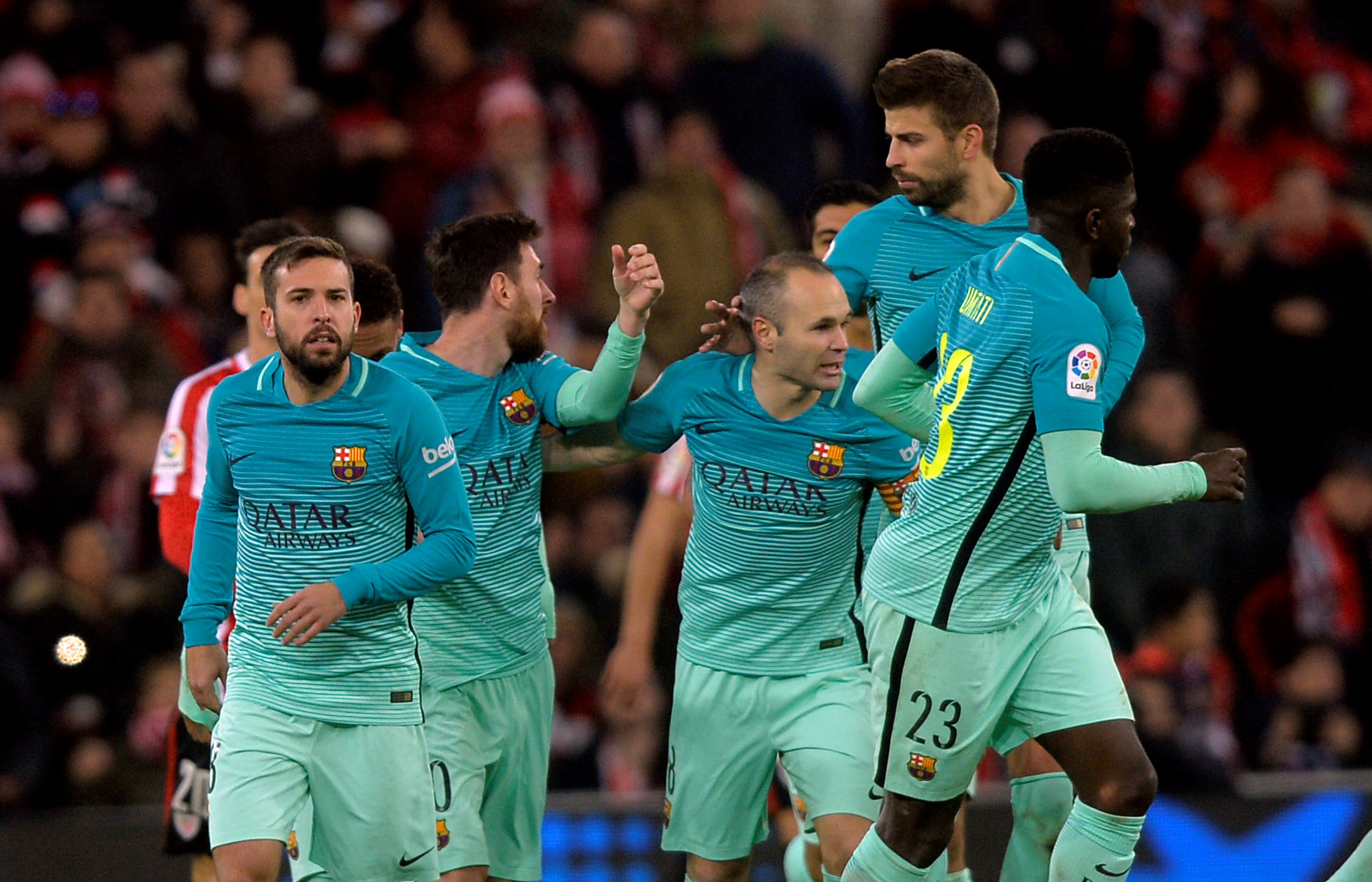 Barca sẽ đứng dậy sau thất bại đầu năm. Ảnh: REUTERS