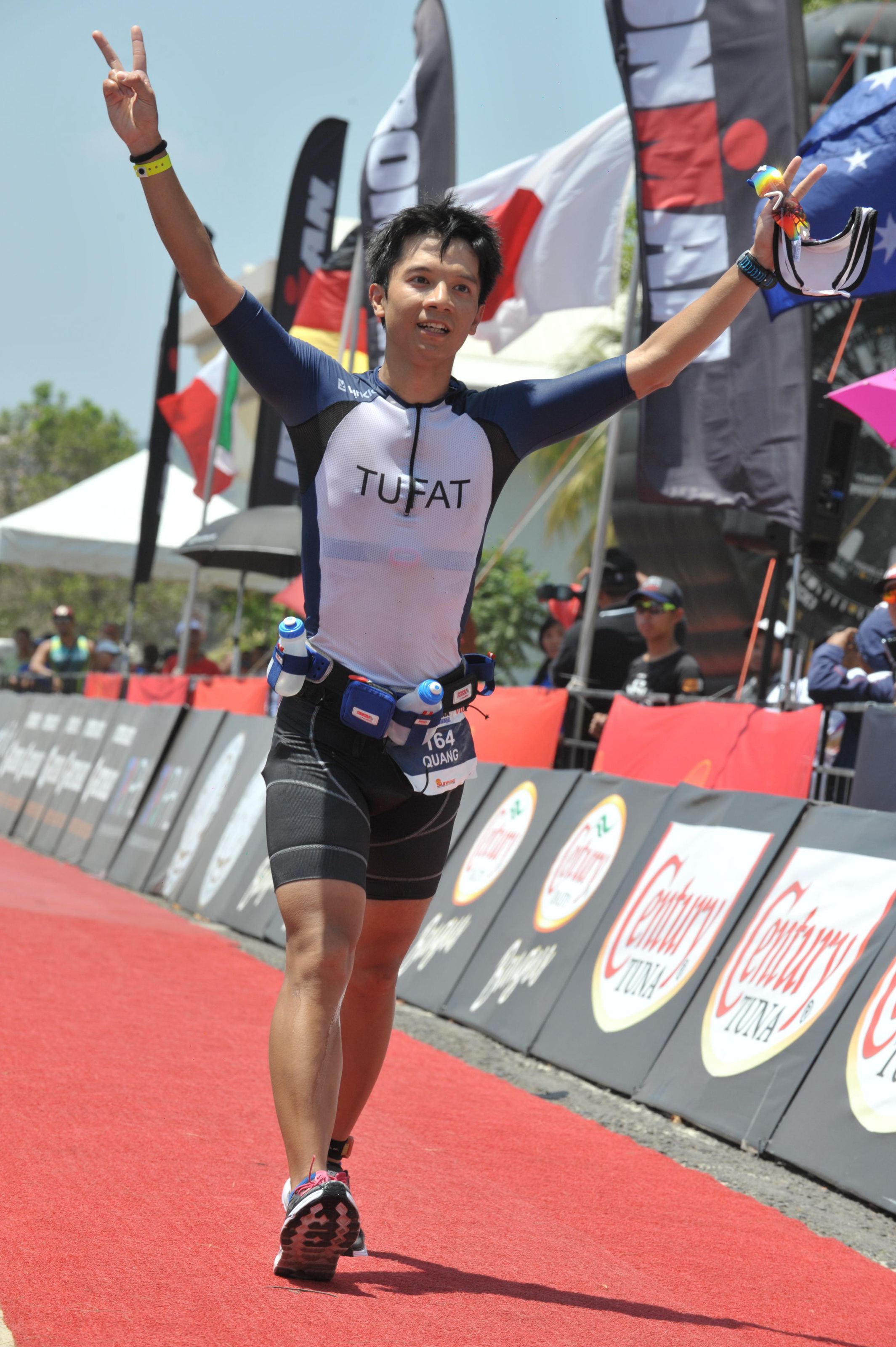 Anh Quang thi đấu tại Ironman 70.3 Subic Bay 2017 mới đây Ảnh: P.M