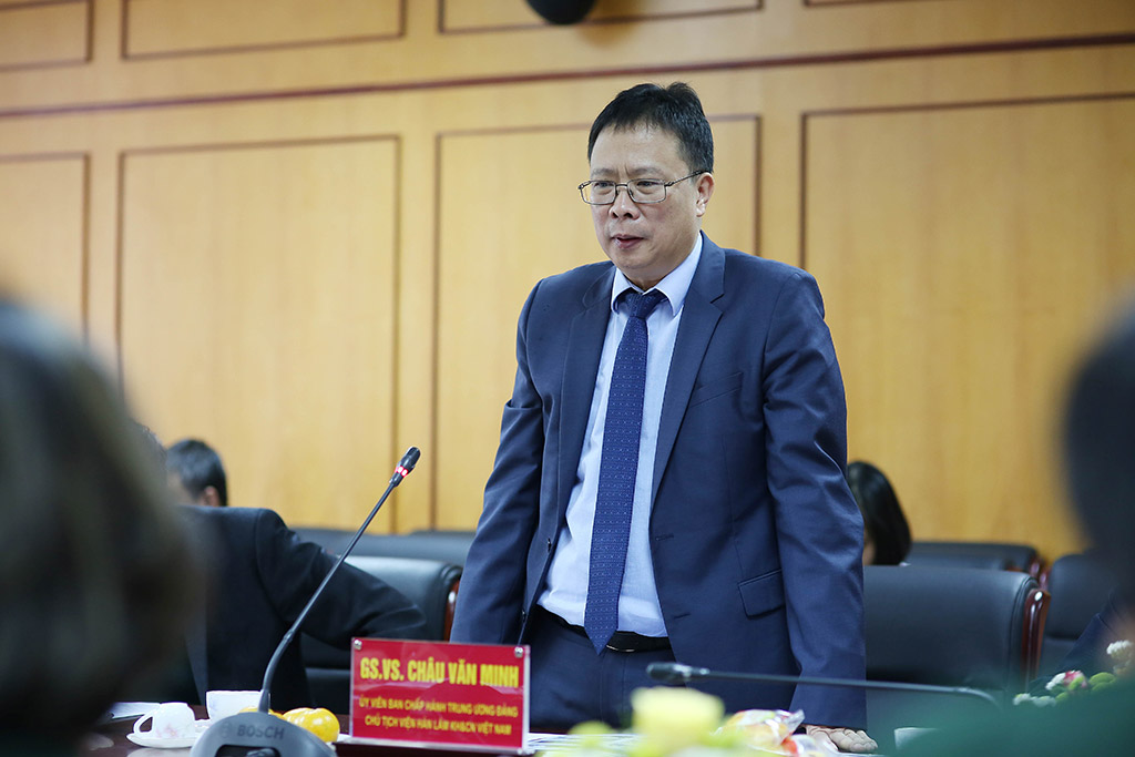 Giáo sư Viện sĩ Châu Văn Minh phát biểu tại sự kiện