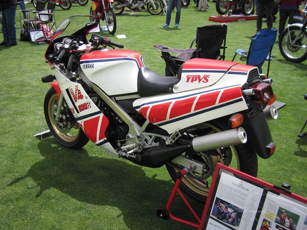  Chiếc Yamaha RZ500 1985 được làm mới 


