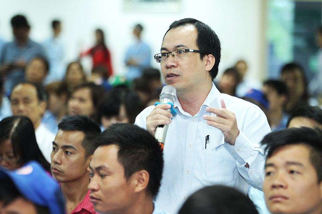 Nguyễn Văn Tuấn- đại diện Công đoàn công ty Zamil cho biết doanh nghiệp bị phiền hà - Ảnh: NGUYỄN KHÁNH