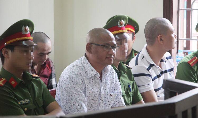 Bị cáo Tuấn trong phiên xử ngày 30-5 - Ảnh: Doãn Hòa