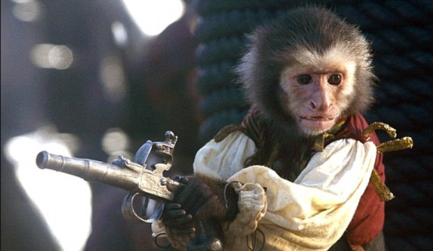 Chú khỉ trung thành của cướp biển Hector trong phim Cướp biển vùng Caribe 5 - Ảnh: Diseney