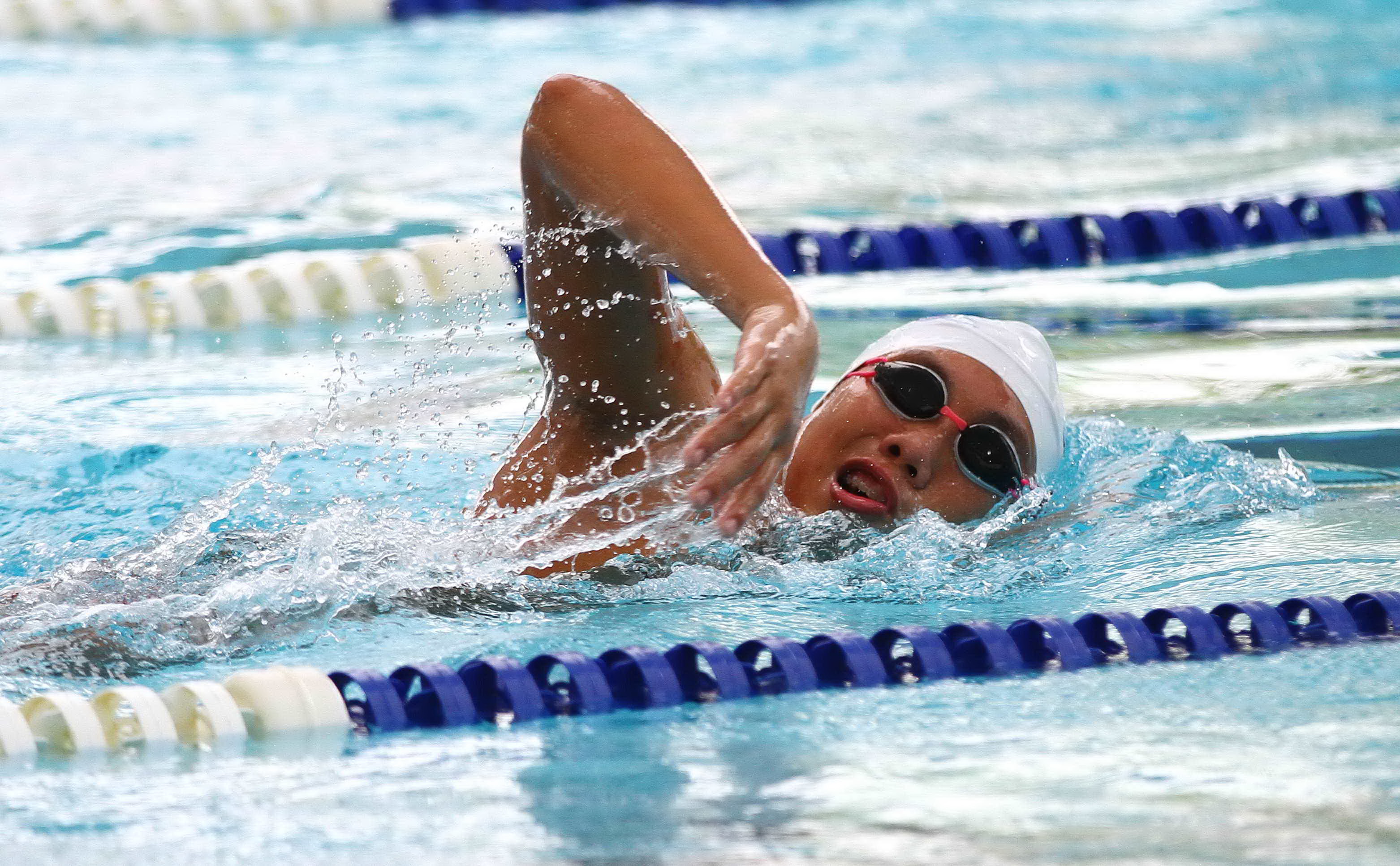 Ngoại binh bơi mang đến nhiều cảm xúc và tốc độ cho môn thể thao này. Cùng xem hình ảnh để cảm nhận sự dũng cảm và khéo léo của các vận động viên bơi ngoại binh.