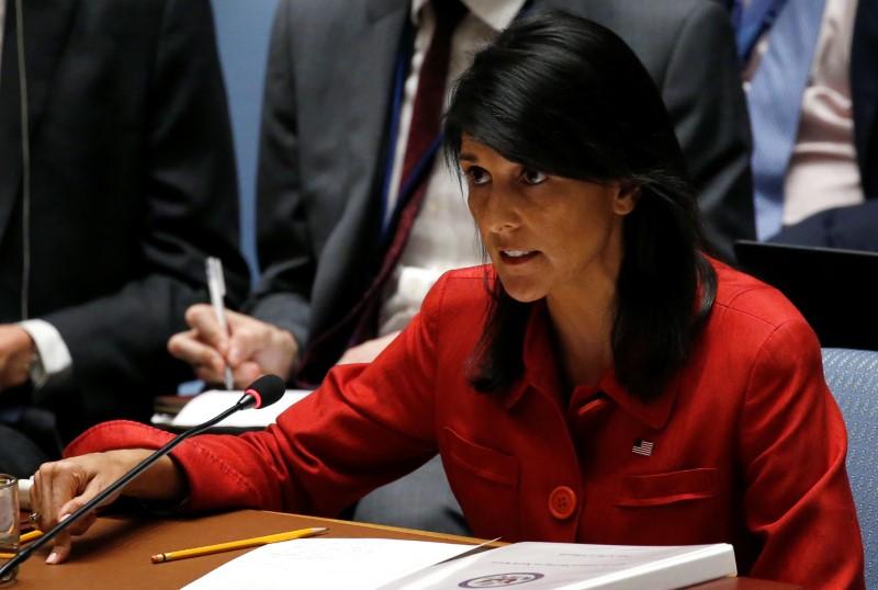 Đại sứ Mỹ Nikki Haley trong cuộc họp của Hội đồng Bảo an Liên Hiệp Quốc về tình hình Triều Tiên ở New York (Mỹ) - Ảnh: Reuters