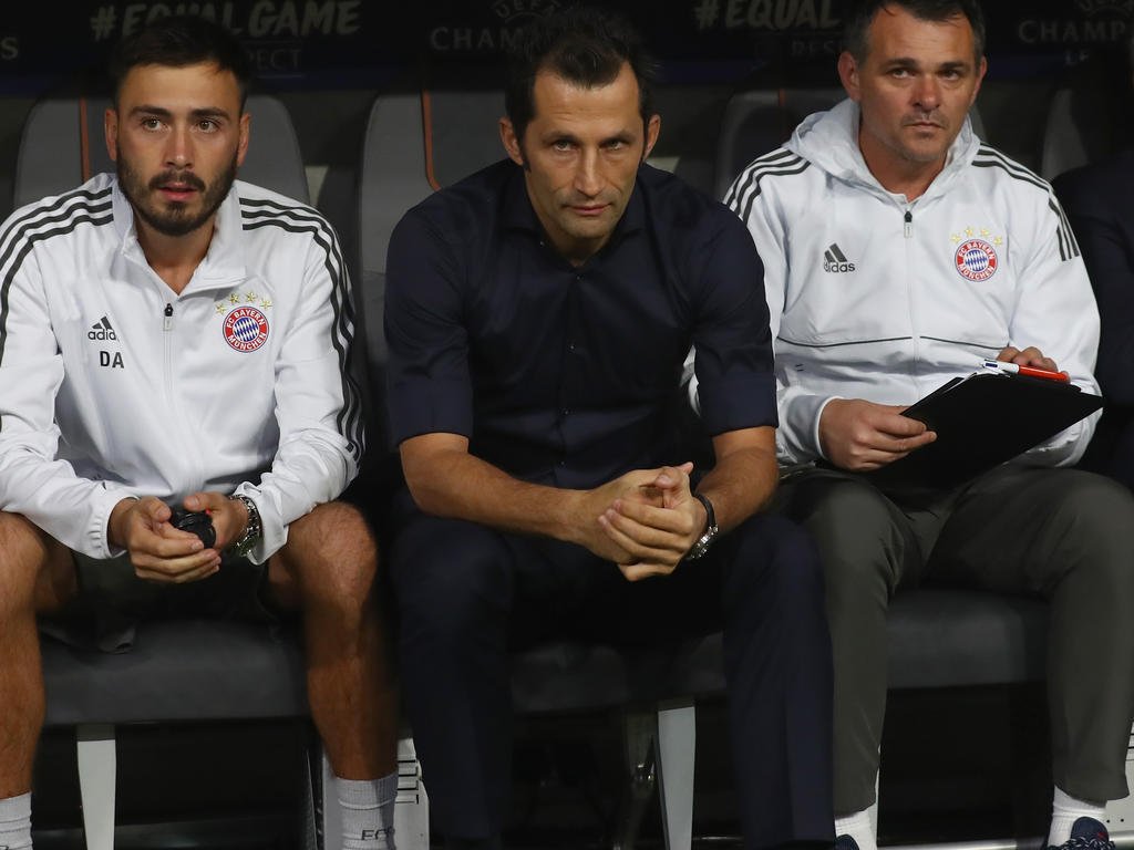 Salihamidzic (giữa) sẽ hậu thuẫn cho đồng đội cũ Sagnol (phải) trên băng ghế huấn luyện. Ảnh: SPIEGEL