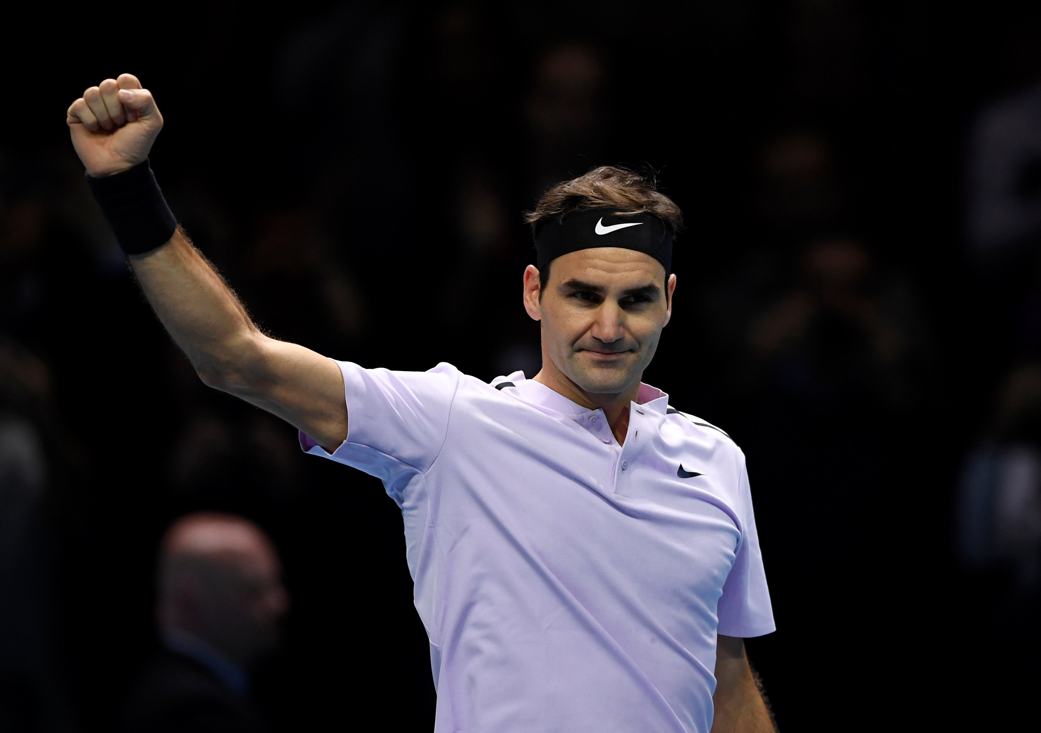 Federer khởi đầu suôn sẻ tại ATP Finals 2017. Ảnh: REUTERS