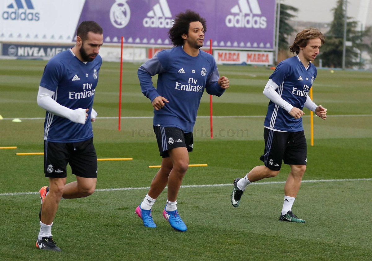 Marcelo (giữa) và Modric (phải) đều đang gặp chấn thương gân khoeo. Ảnh: GETTY IMAGES