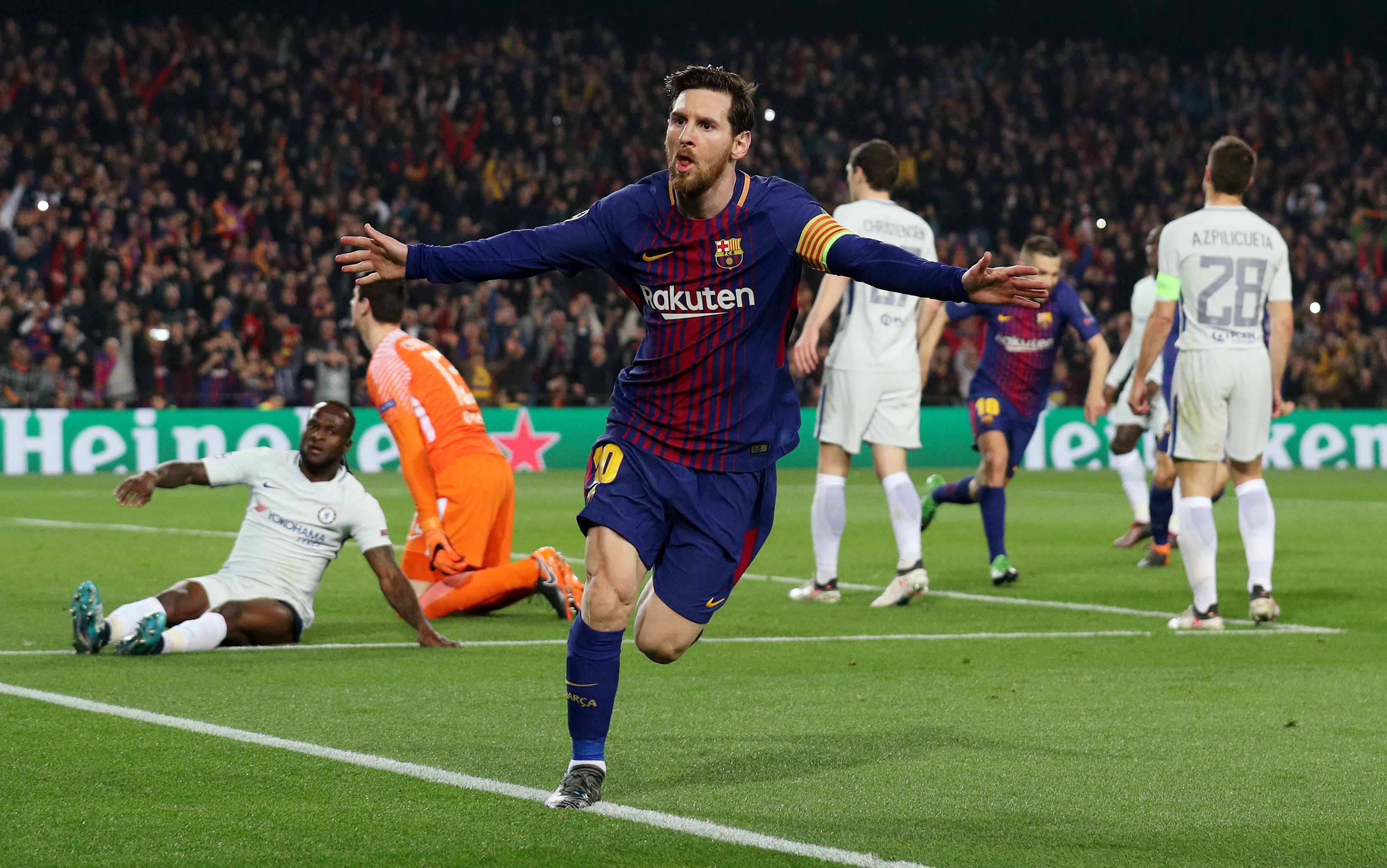 Niềm vui của Messi sau khi ghi bàn cho Barcelona. Ảnh: REUTERS