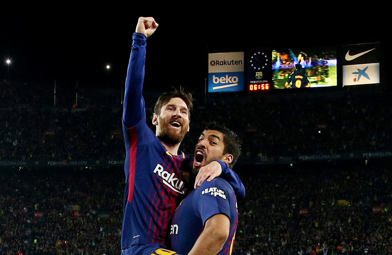 Messi ăn mừng bàn thắng nâng tỉ số lên 2-1 cho Barca. Ảnh: REUTERS